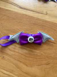 Collar de Halloween para mascota con alas de murciélago