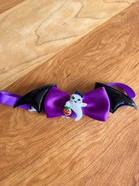 Collar de Halloween para mascota con alas de murciélago